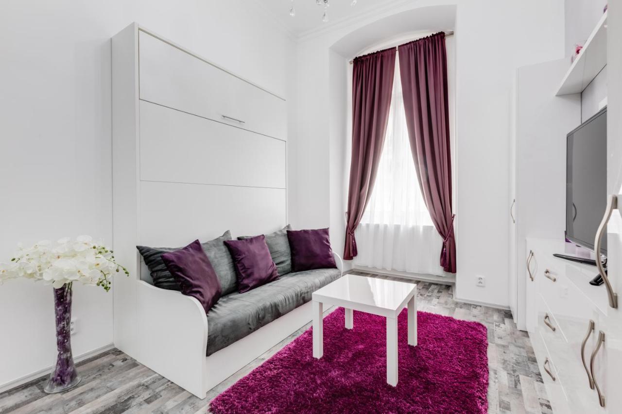 Apartment Thunovska 10 Прага Екстер'єр фото