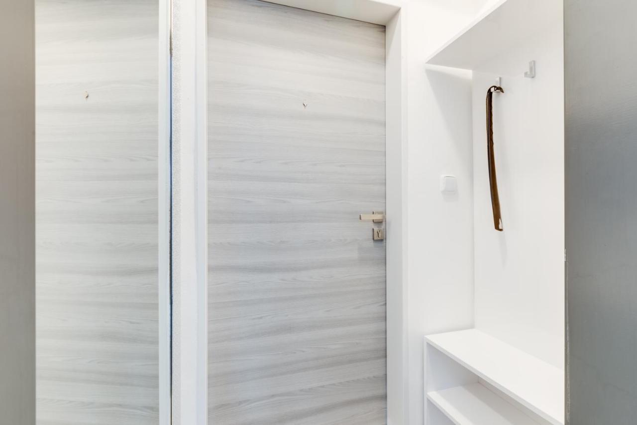 Apartment Thunovska 10 Прага Екстер'єр фото