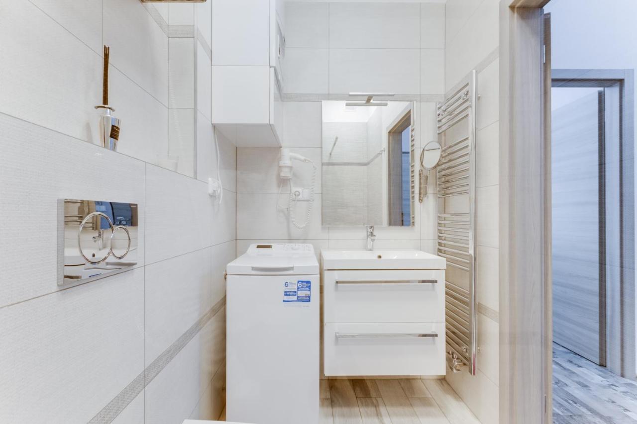 Apartment Thunovska 10 Прага Екстер'єр фото